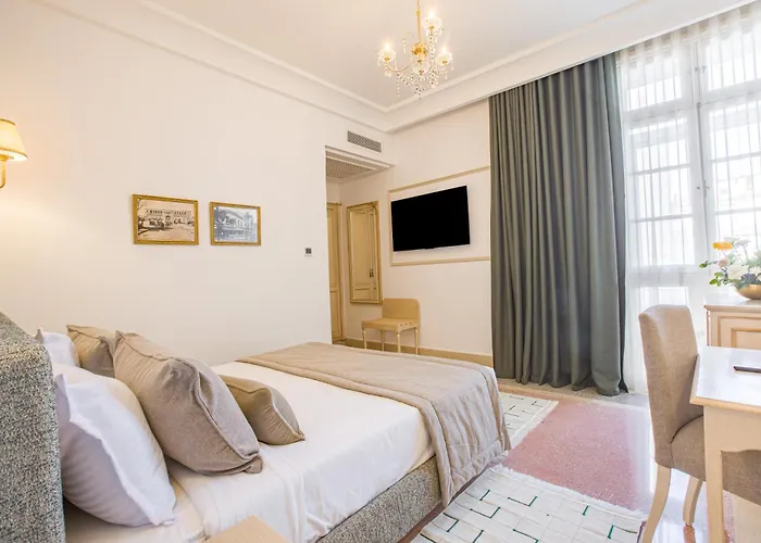 Tunis Hotels for Romantic Getaway